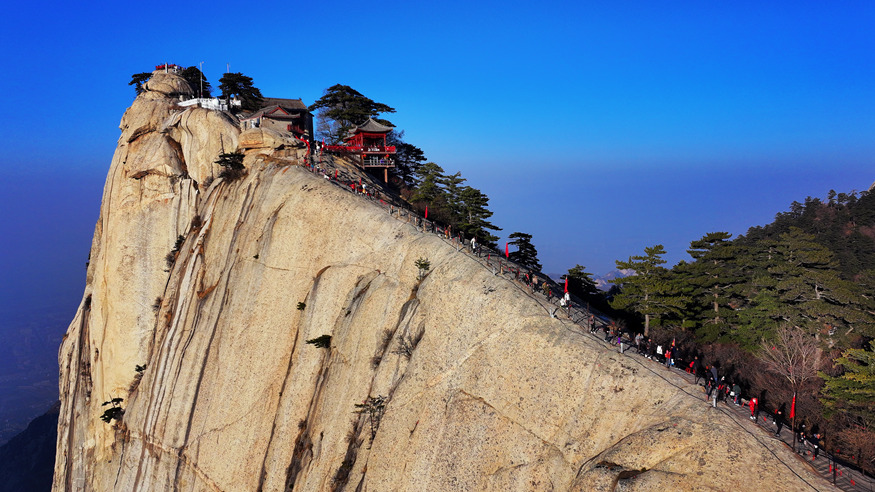 美丽中国丨春登华山览奇峰险秀
